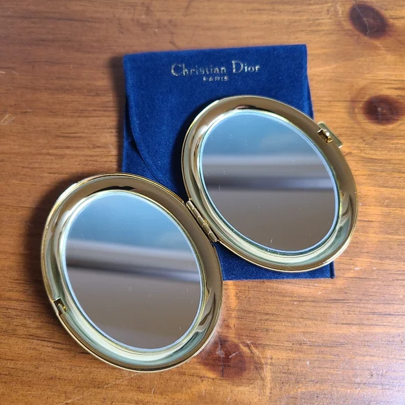 Dior Vintage Gold Compact Mirror With Dustbag Makeup Mirror - Picture 6 of 12